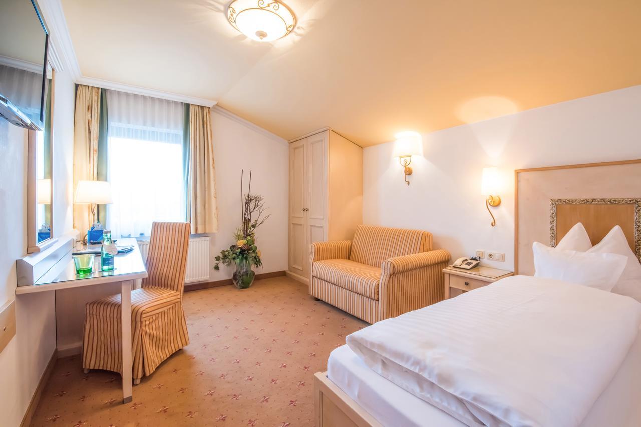 Hotel Brueckenwirt 상트조한임퐁가우 외부 사진